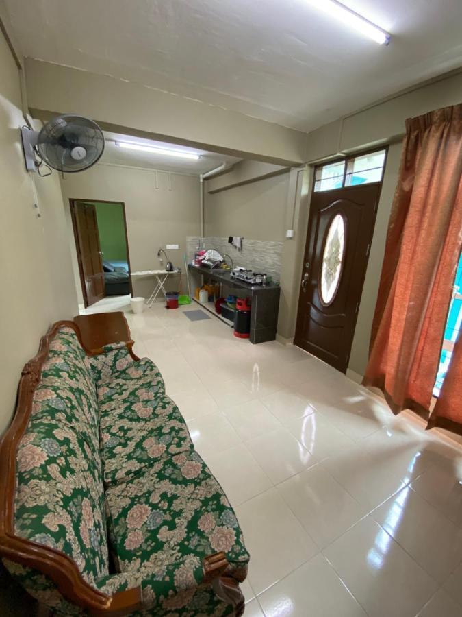 Homestay Ijaa มารัง ภายนอก รูปภาพ